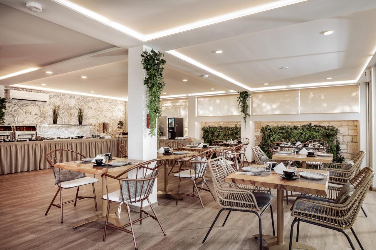 Aeolos Boutique Hotel & Suites กาลามากี ภายนอก รูปภาพ